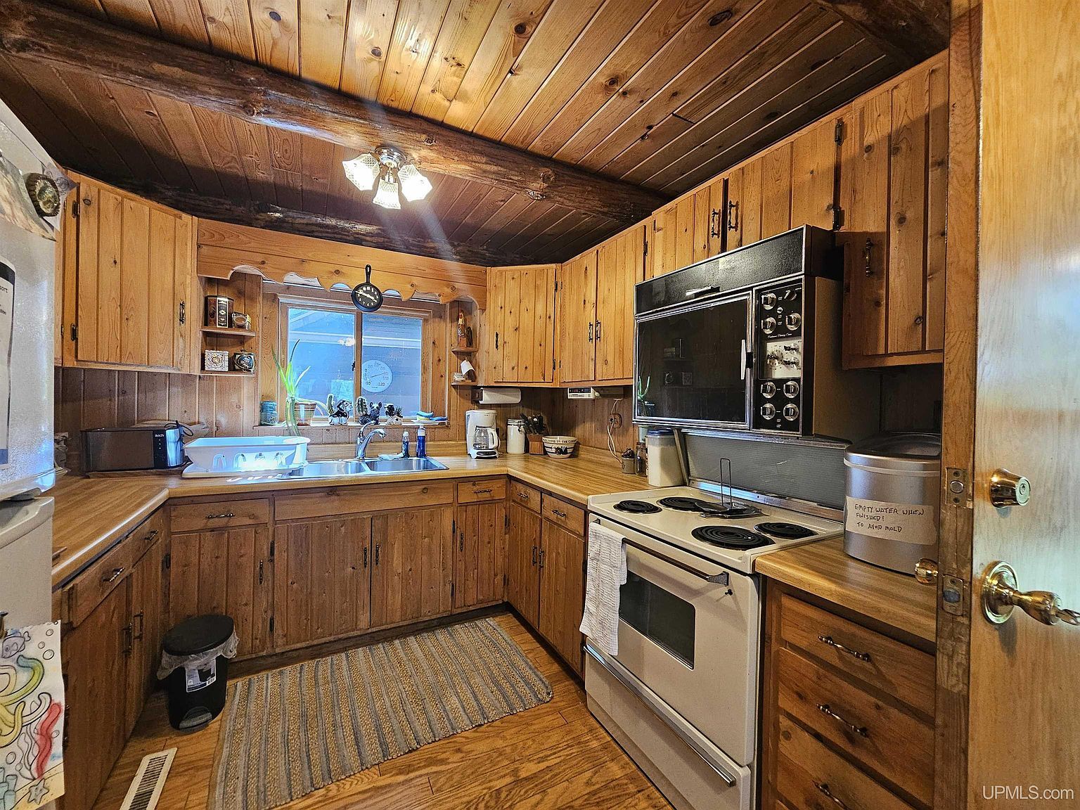 N13545 Newberg Rd Channing, MI 49815 - Thumbnail 5