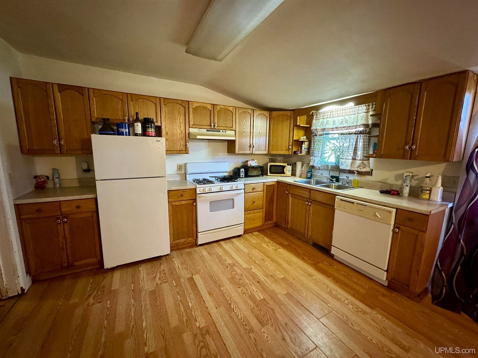 329 Maple Ave Amasa, MI 49903 - Thumbnail 5