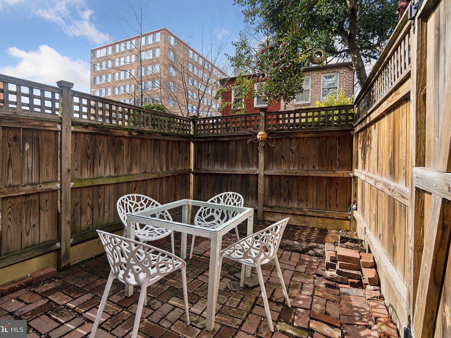 19 Snows Ct NW Washington, DC 20037 - Thumbnail 5