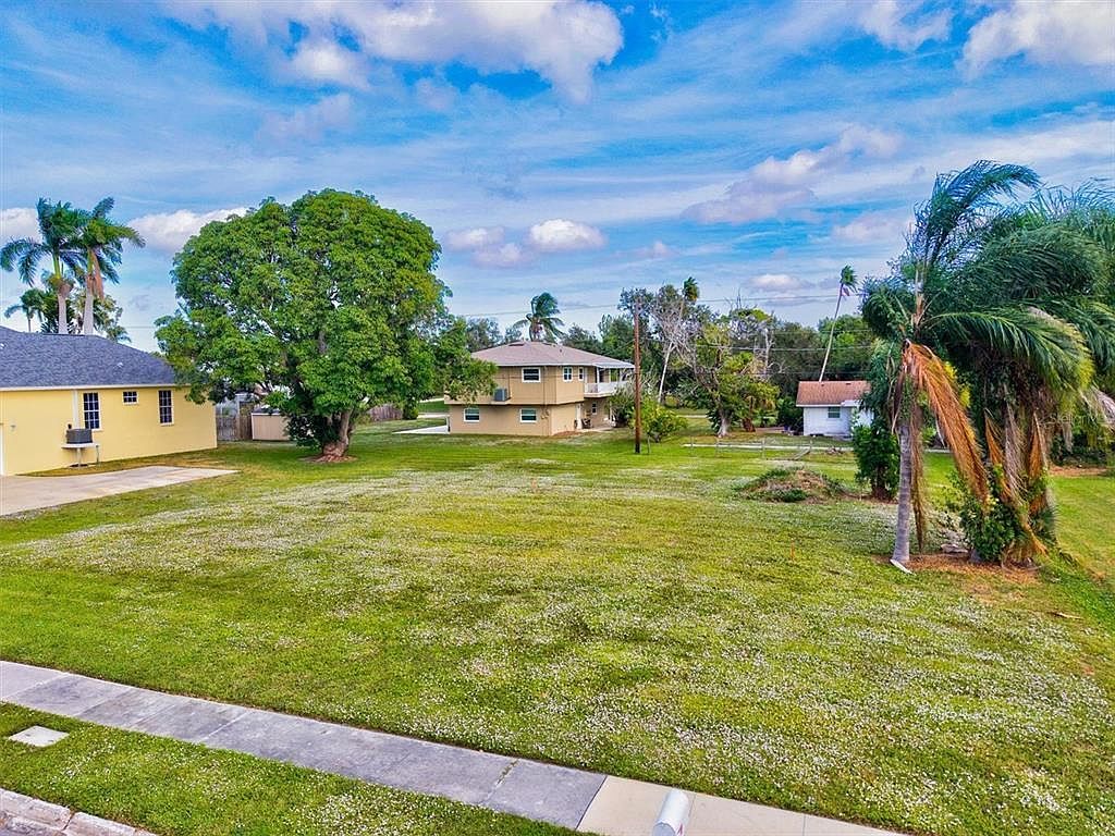 511 84th St NW Bradenton, FL 34209 - Thumbnail 5