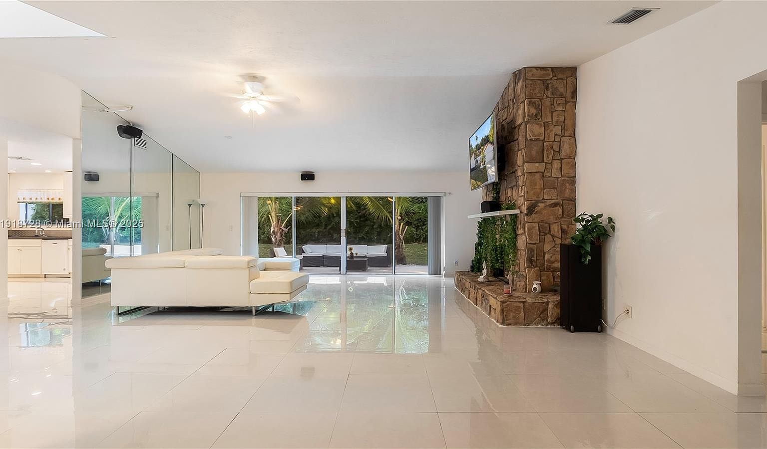 2451 SW 23rd Cranbrook Dr Boynton Beach, FL 33436 - Thumbnail 5