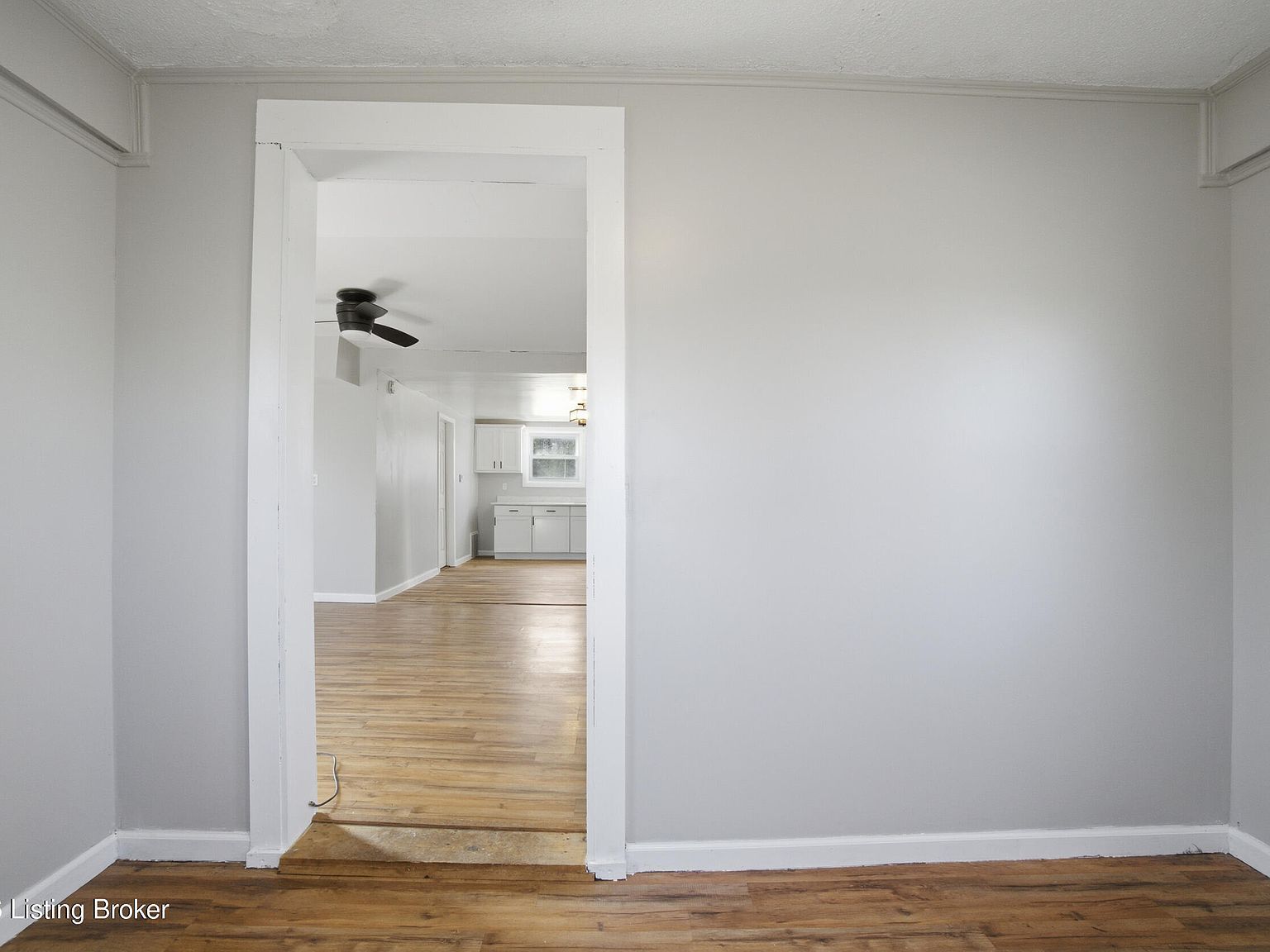 6006 Pendleton Rd Louisville, KY 40272 - Thumbnail 5