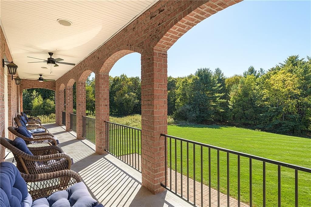 3070 Diamond Hill Rd Cumberland, RI 02864 - Thumbnail 5