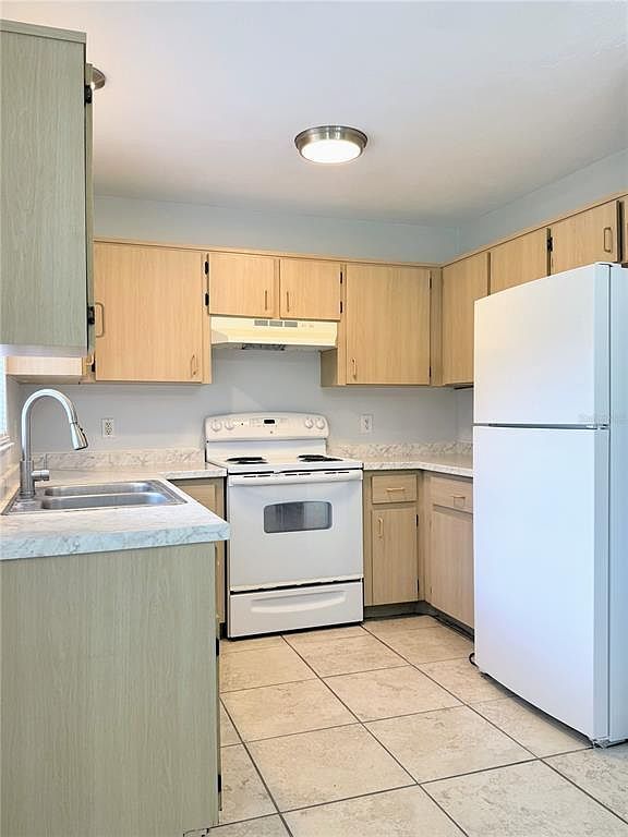 632 W Hubbard Ave Deland, FL 32720 - Thumbnail 5