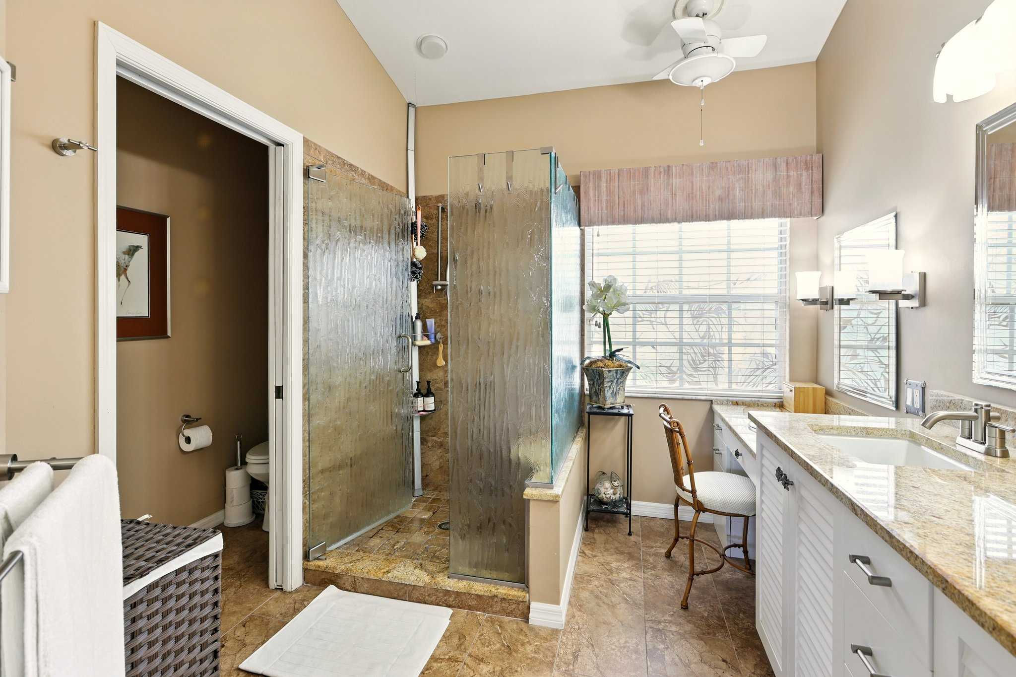 24712 Lakemont Cove Ln #202, Bonita Springs, FL, USA, 34134 - Thumbnail 5