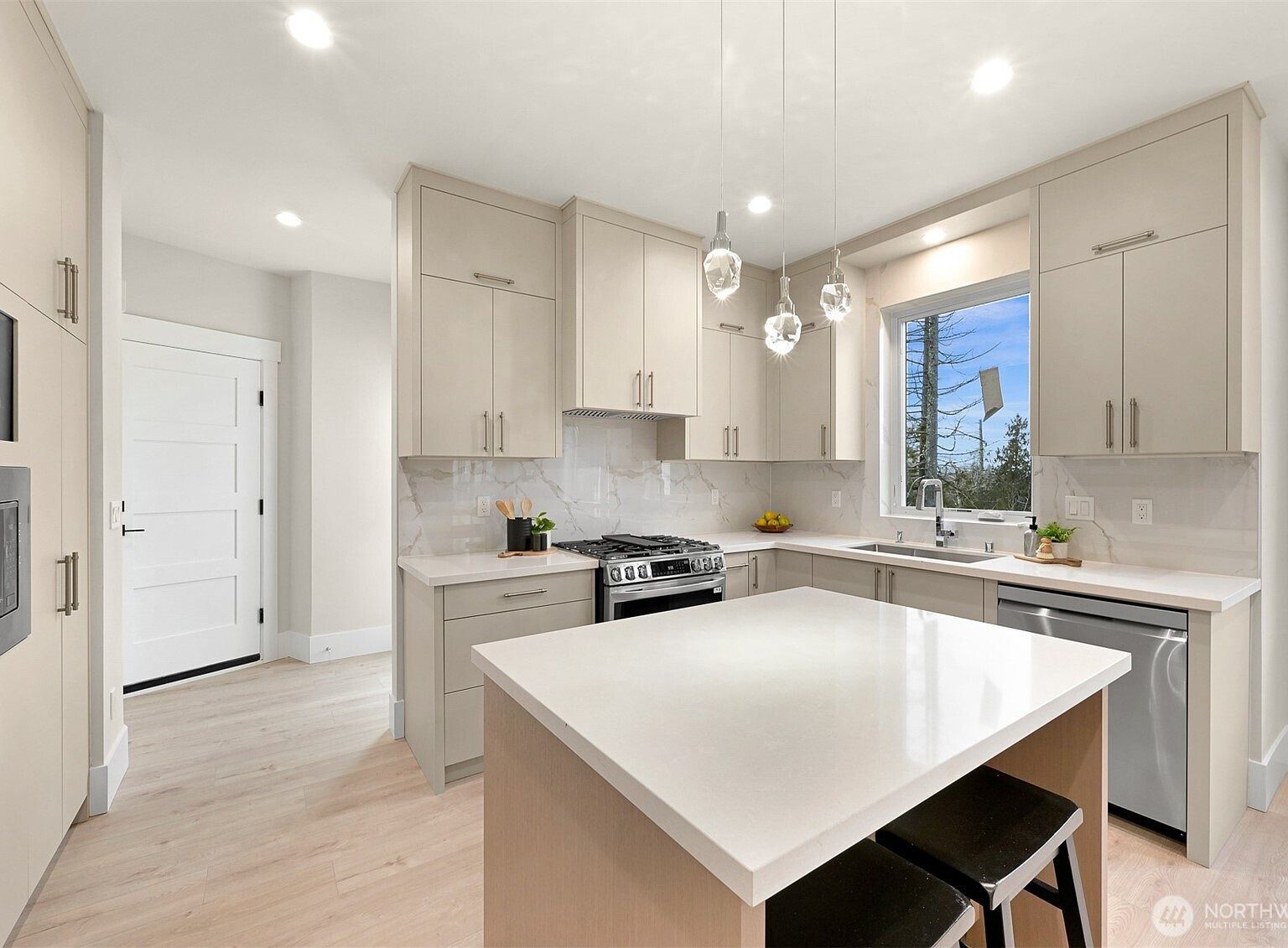 3709 Bristol St Bellingham, WA 98226 - Thumbnail 5