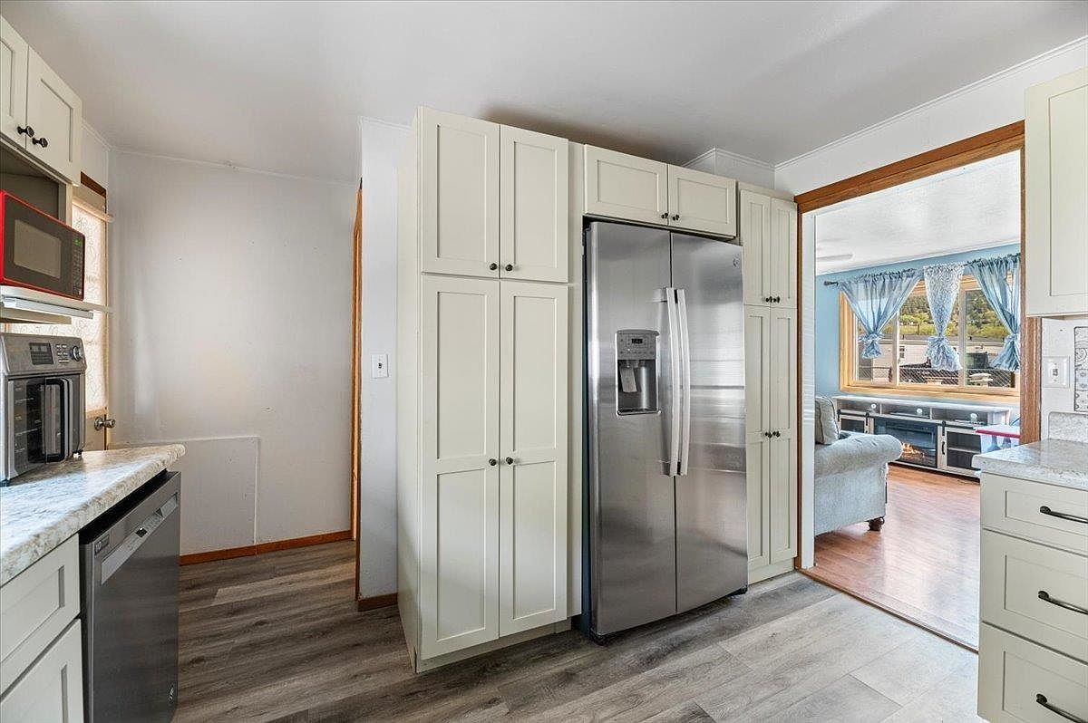 830 S Chicago St Hot Springs, SD 57747 - Thumbnail 5