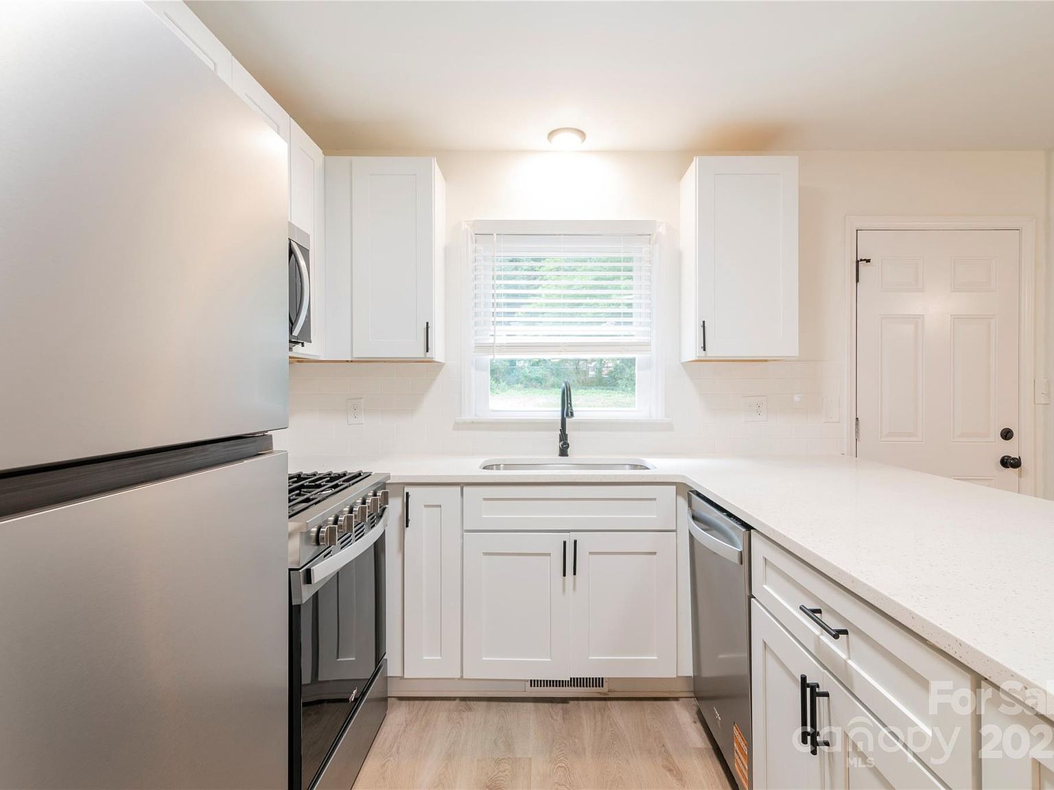 1808 Taylor Dr Gastonia, NC 28052 - Thumbnail 5