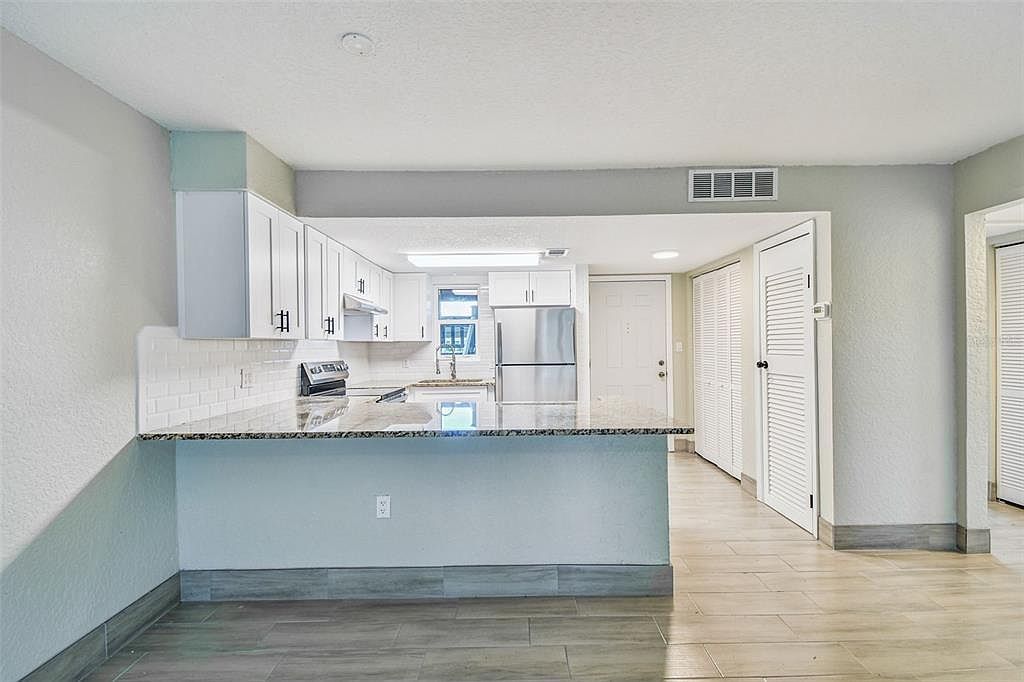 4829 Onyx Ln APT 101 New Port Richey, FL 34652 - Thumbnail 5