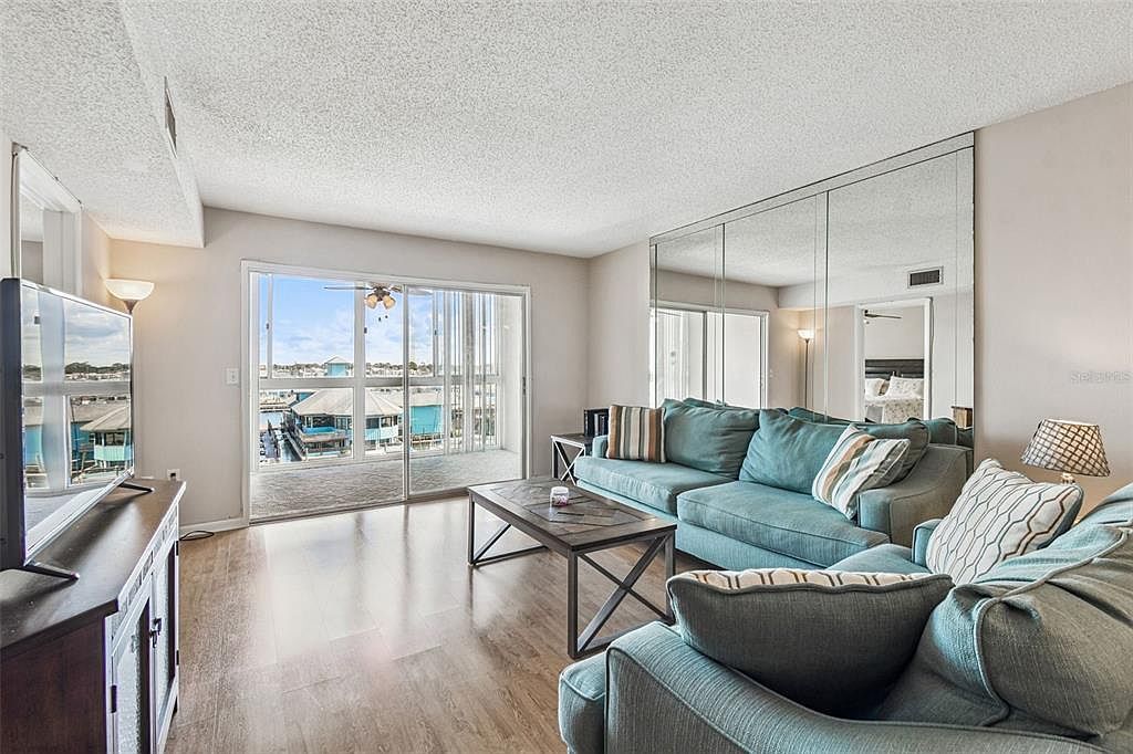 4939 Floramar Ter APT 511 New Port Richey, FL 34652 - Thumbnail 5