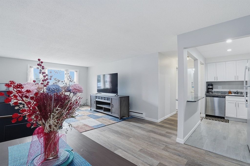 180 Main St APT B34 Bridgewater, MA 02324 - Thumbnail 5