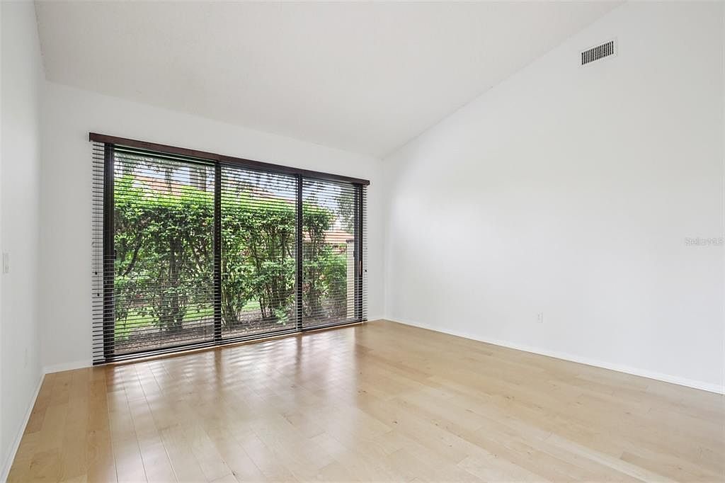 5387 Huntingwood Ct #4 Sarasota, FL 34235 - Thumbnail 5