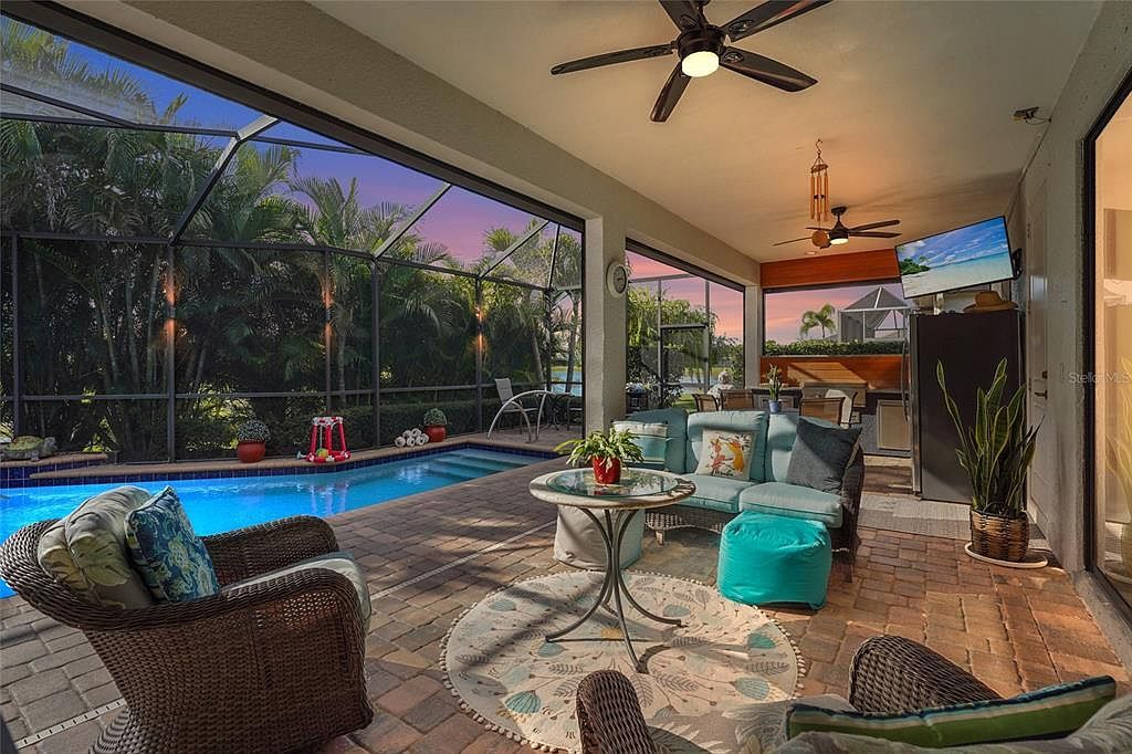 609 Rosemary Cir Bradenton, FL 34212 - Thumbnail 5