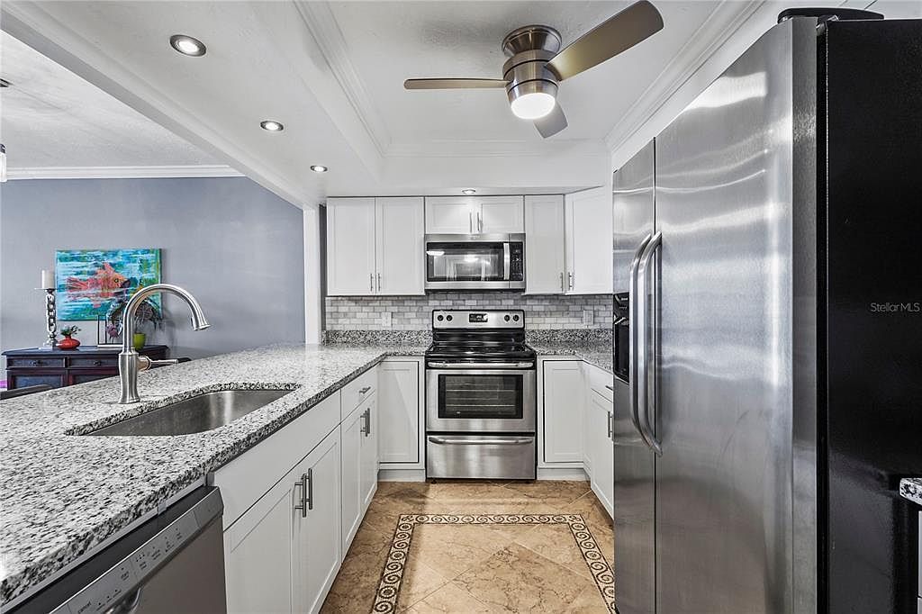 101 S Gulfstream Ave Unit 12C Sarasota, FL 34236 - Thumbnail 5