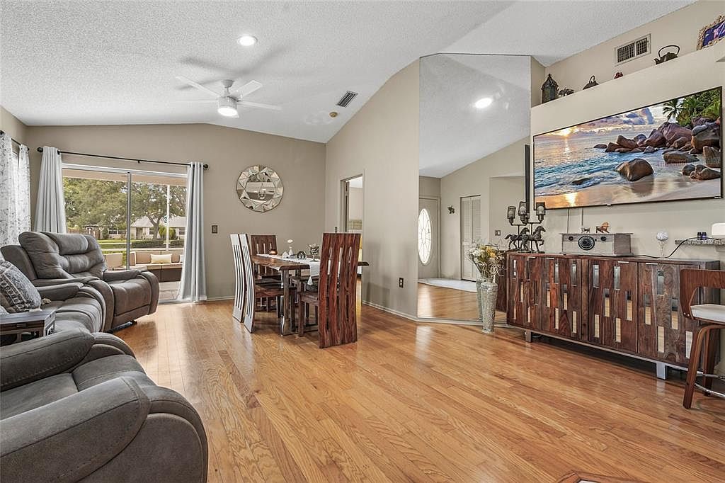 4235 Placid Dr Sarasota, FL 34243 - Thumbnail 5