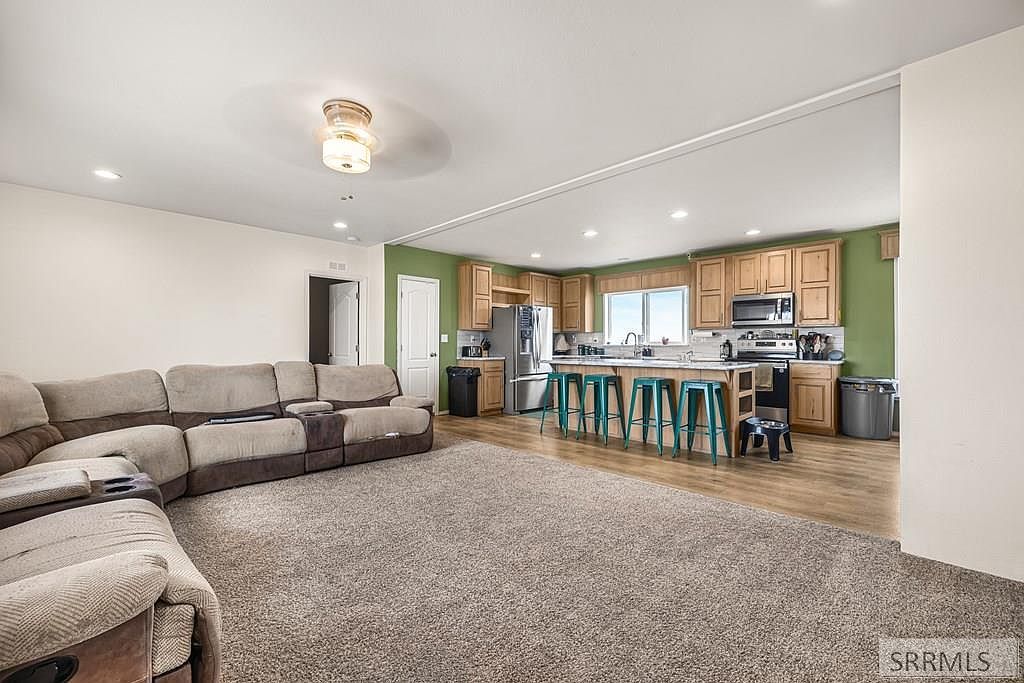 283 N 2270 E Saint Anthony, ID 83445 - Thumbnail 5