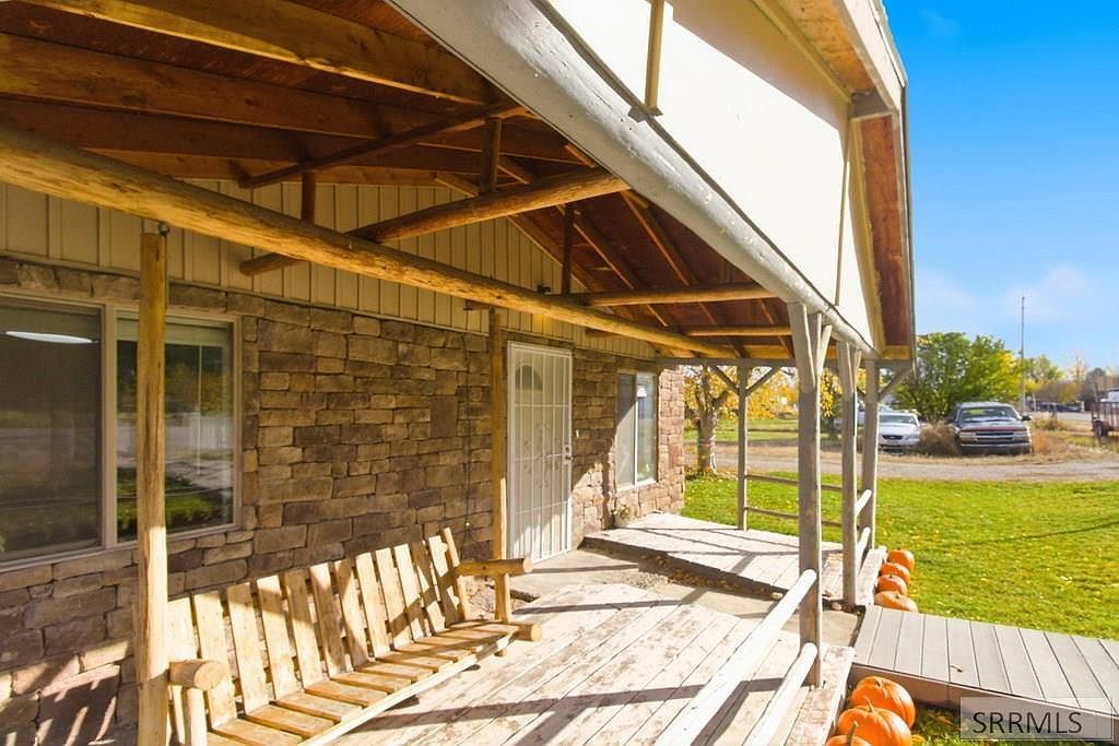 7700 S 400 W Rexburg, ID 83440 - Thumbnail 5