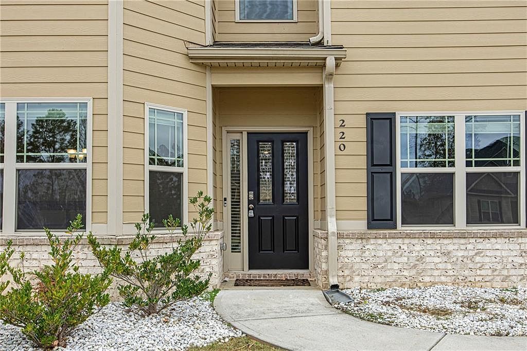 220 Calebee Ave Senoia, GA 30276 - Thumbnail 5