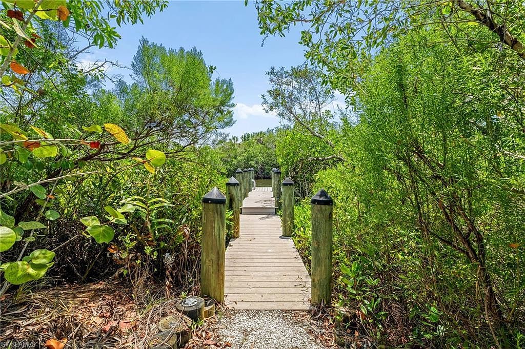 18250 Parkridge Ct Fort Myers, FL 33908 - Thumbnail 5