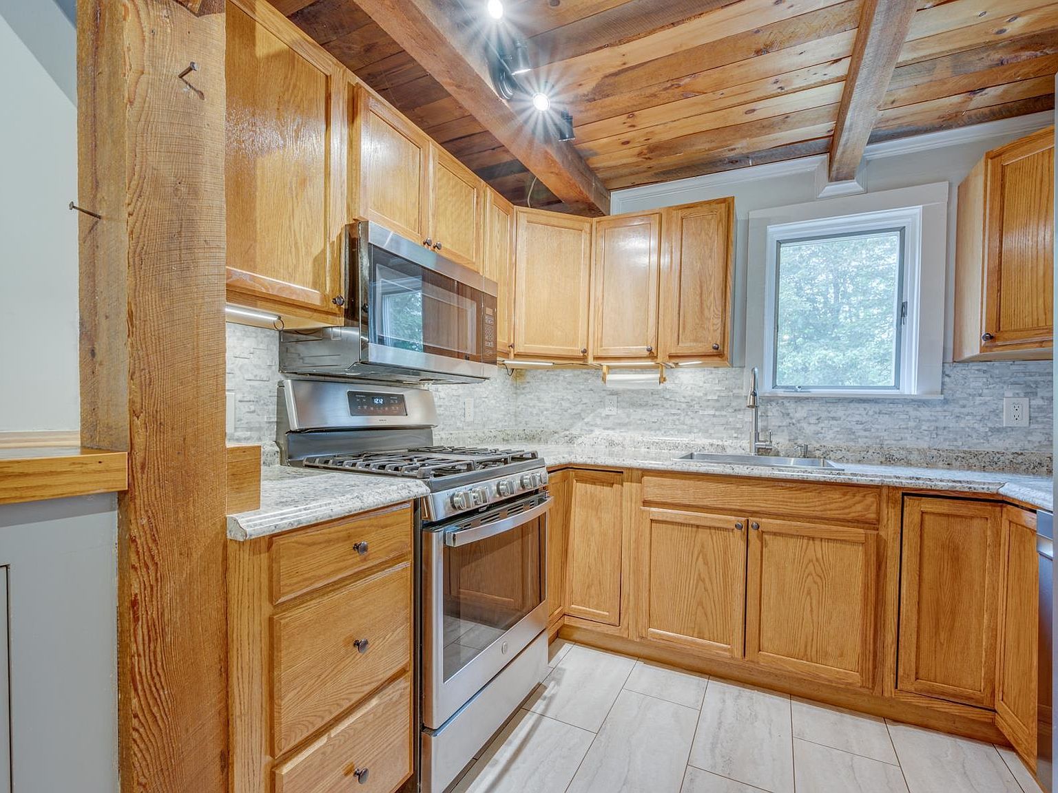 626 State Route 4a Wilmot, NH 03287 - Thumbnail 5