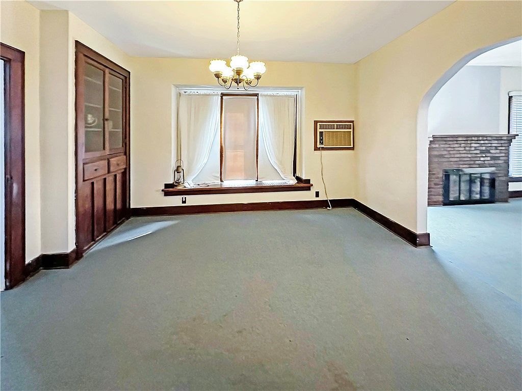 111 Andrew St Paris, IL 61944 - Thumbnail 5