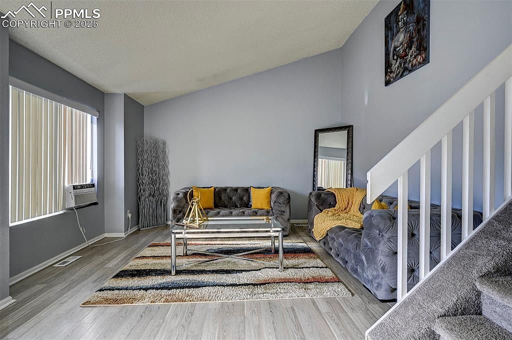 4801 Live Oak Dr Colorado Springs, CO 80916 - Thumbnail 5