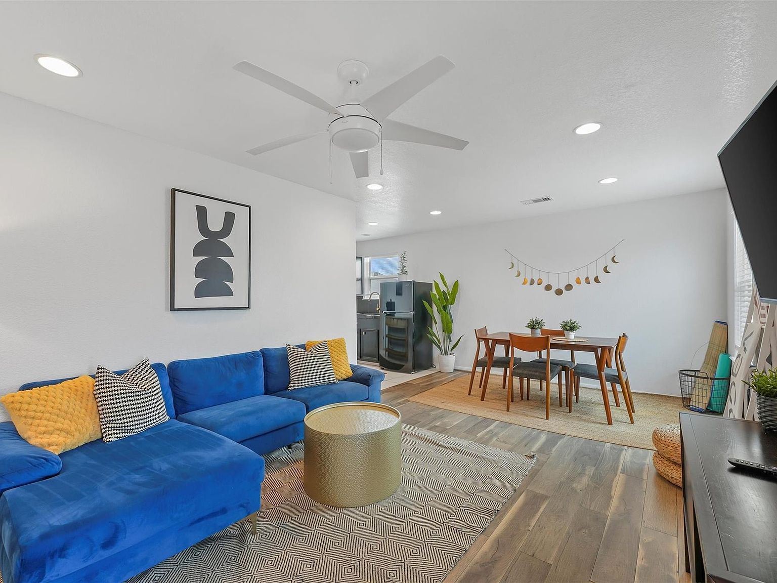 1910 Avenue O 1/2 Galveston, TX 77550 - Thumbnail 5