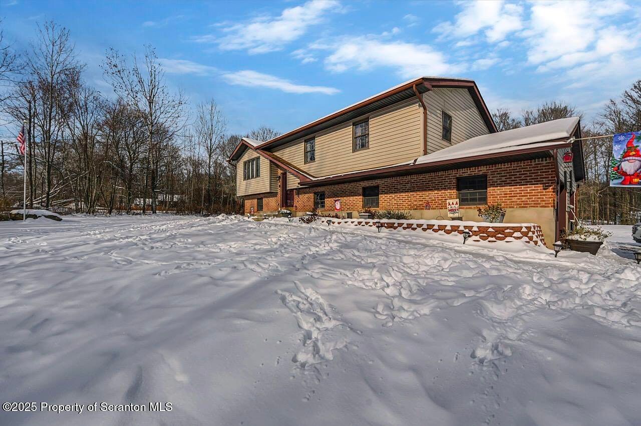 42 Davis St Spring Brook Township, PA 18444 - Thumbnail 5