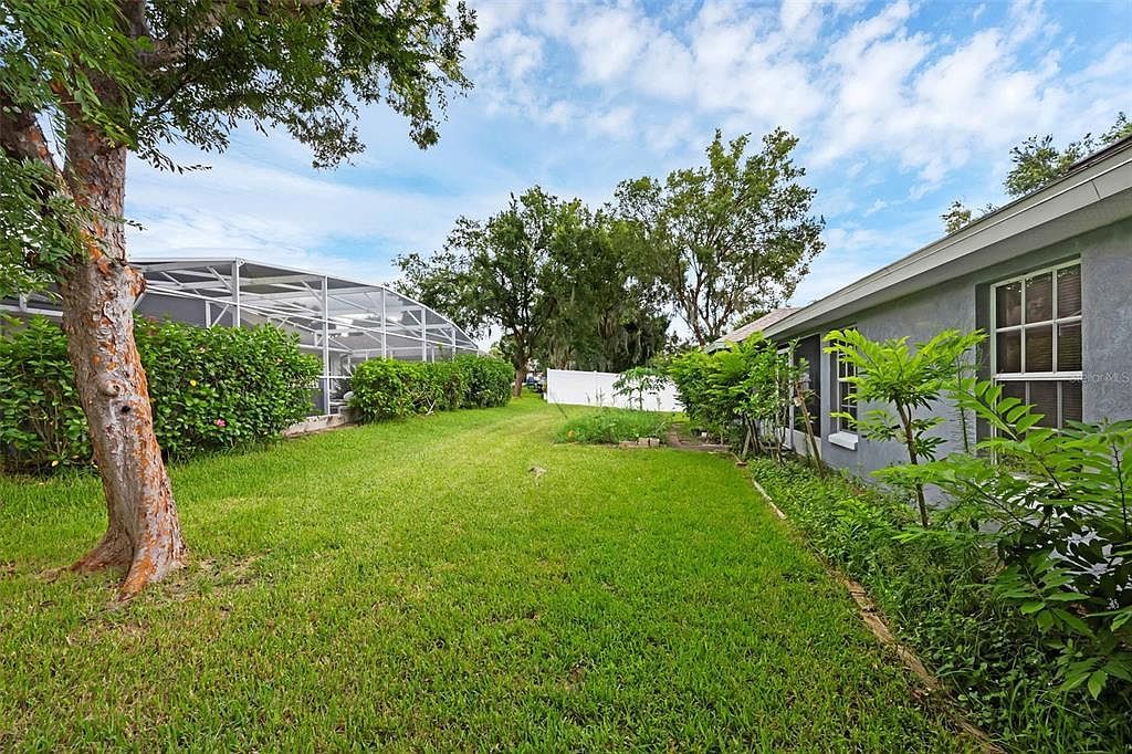 4970 Abaco Dr Tavares, FL 32778 - Thumbnail 5