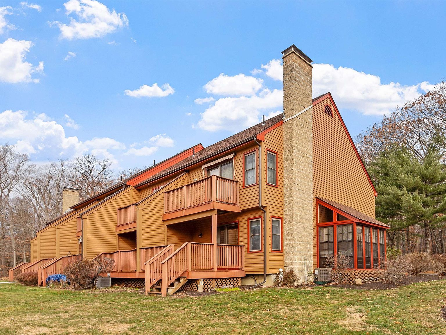 240 Franklin St APT 9 Laconia, NH 03246 - Thumbnail 5