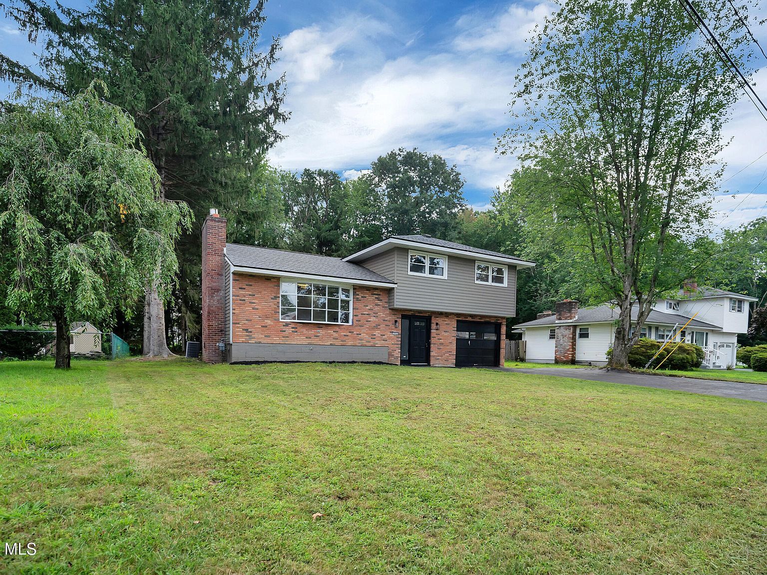 1032 Saint Jude Dr Schenectady, NY 12303 - Thumbnail 5