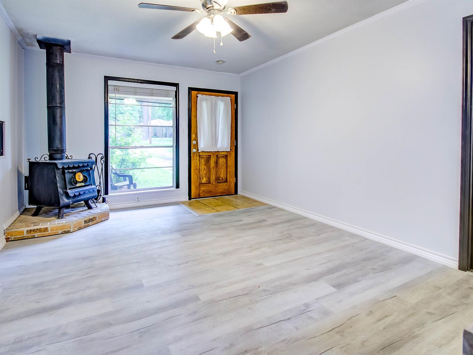 417 Carroll Ave Wake Village, TX 75501 - Thumbnail 5