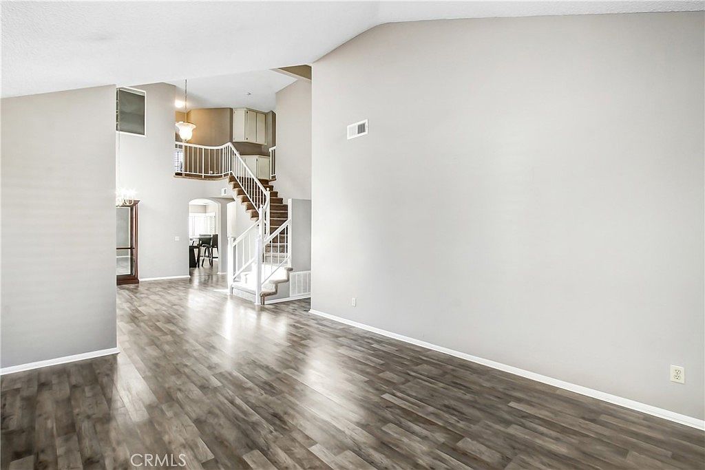 1049 Olympic Ave Banning, CA 92220 - Thumbnail 5