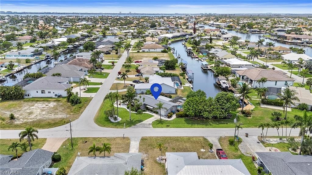 4902 Seville Ct Cape Coral, FL 33904 - Thumbnail 5