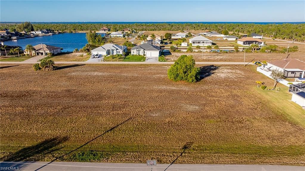 4002 NW 42nd Ave Cape Coral, FL 33993 - Thumbnail 5