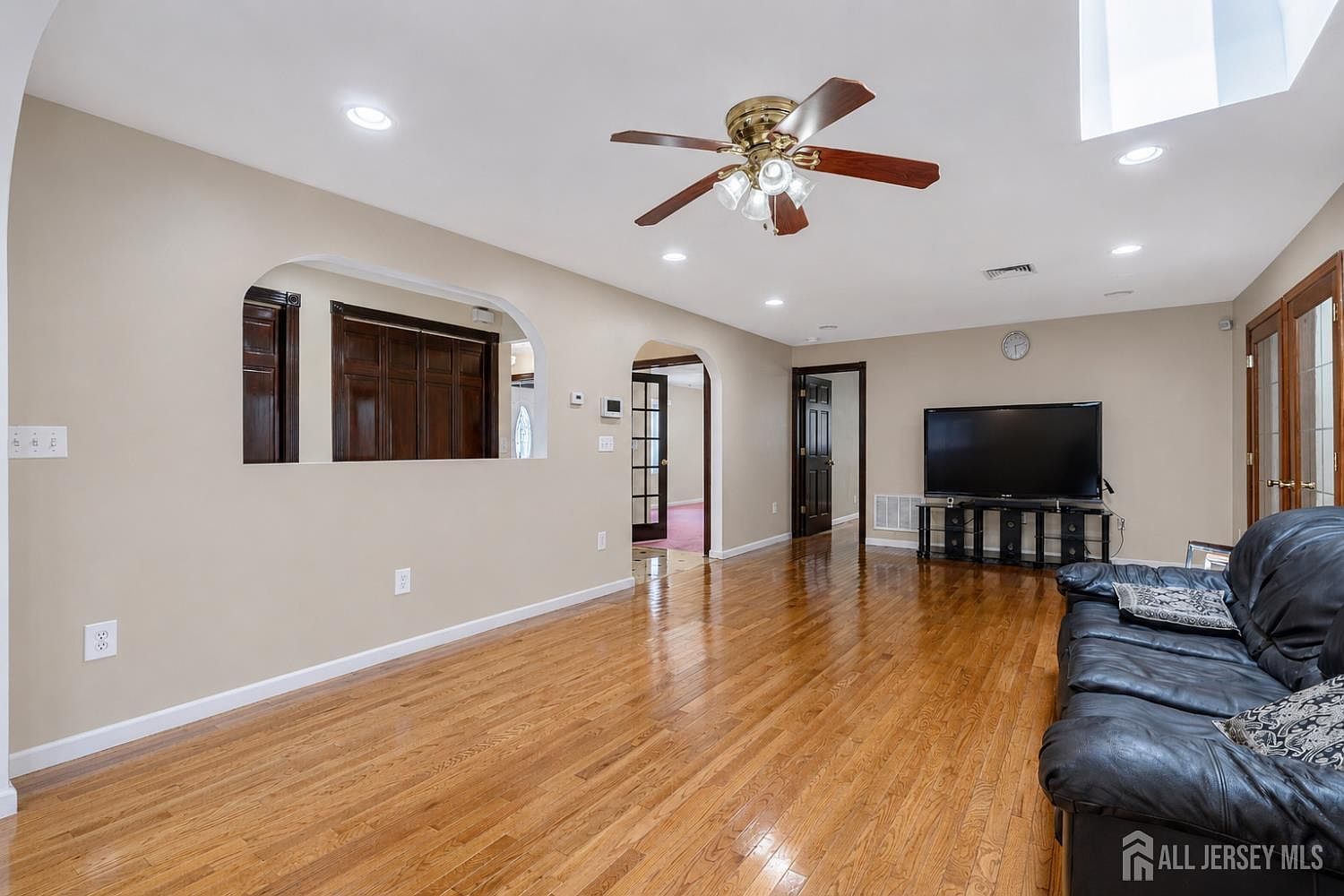 24 Winthrop Rd Edison, NJ 08817 - Thumbnail 5