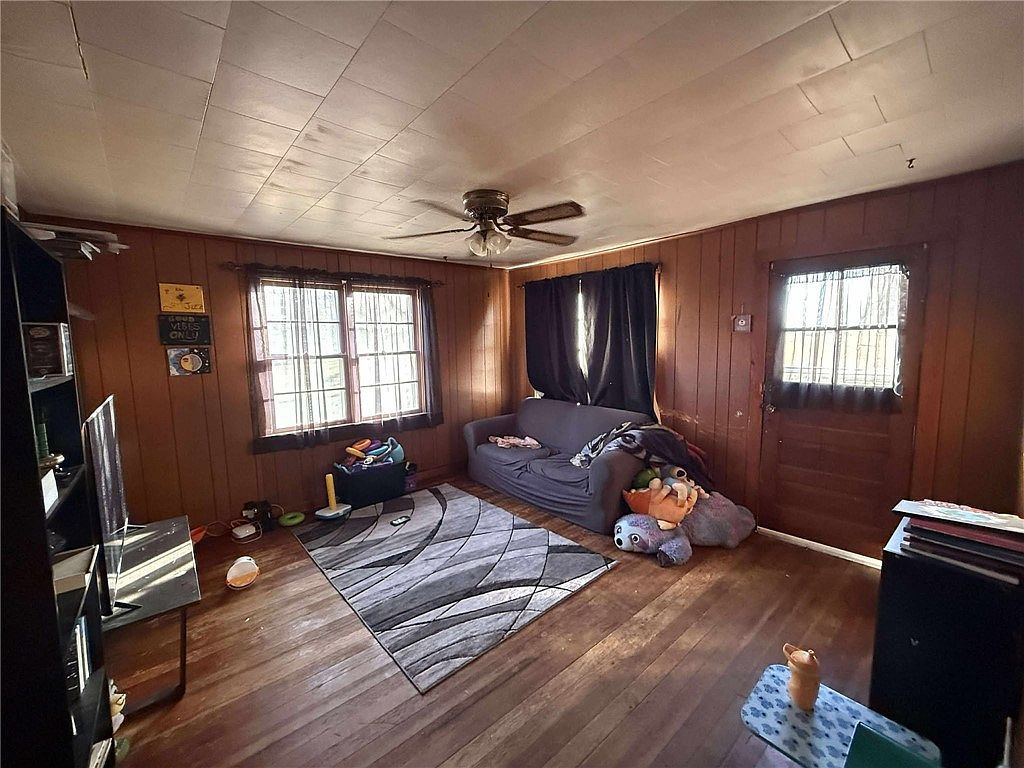 1202 Tucker Beach Rd Paris, IL 61944 - Thumbnail 5