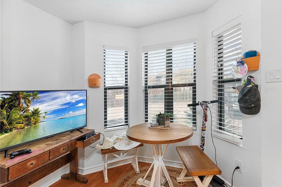 4441 Old College Rd APT 9102 Bryan, TX 77801 - Thumbnail 5