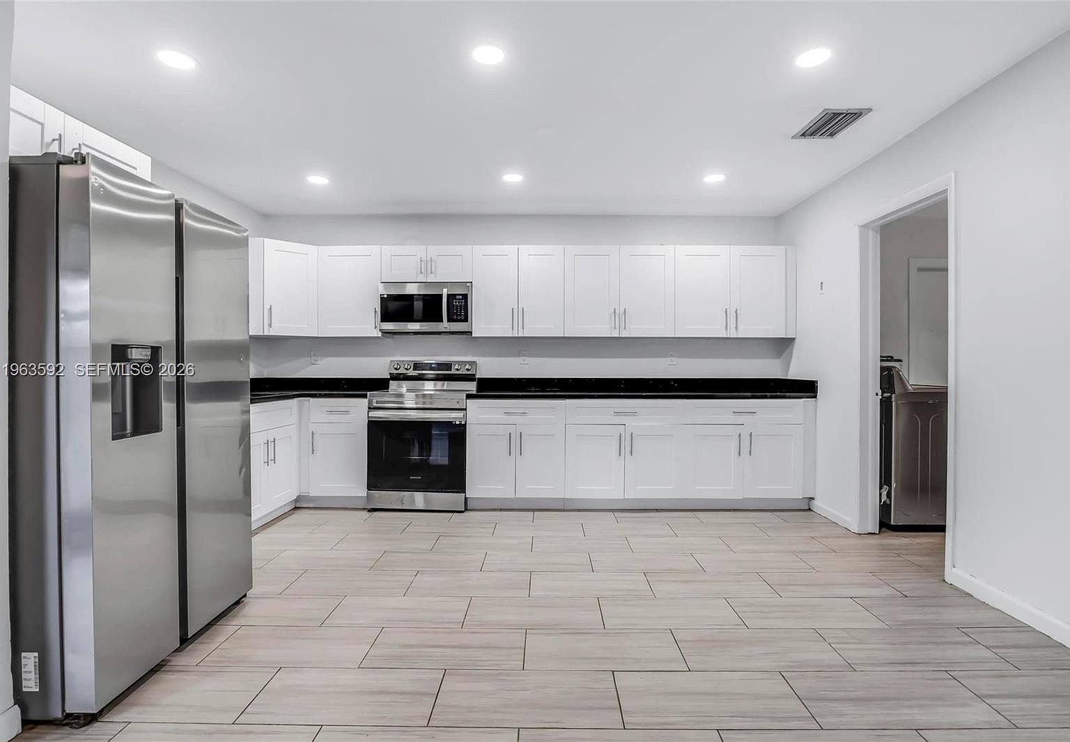 3430 N 65th Ave Hollywood, FL 33024 - Thumbnail 5