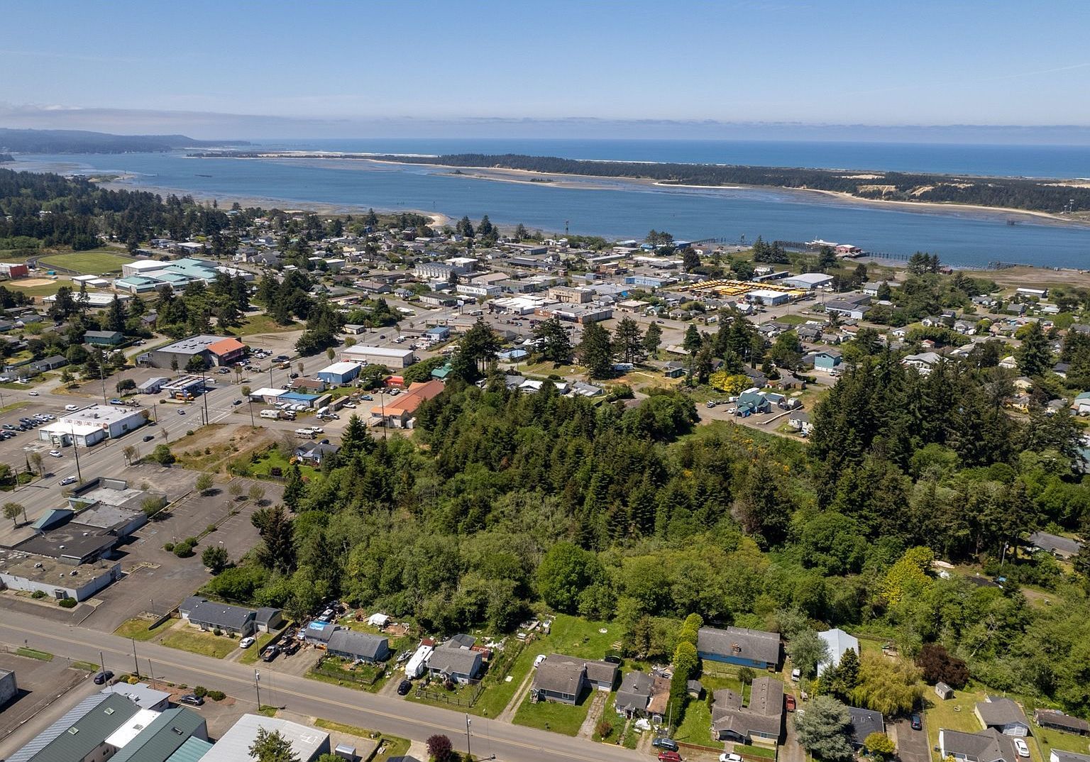 283 N Main St Coos Bay, OR 97420 - Thumbnail 5