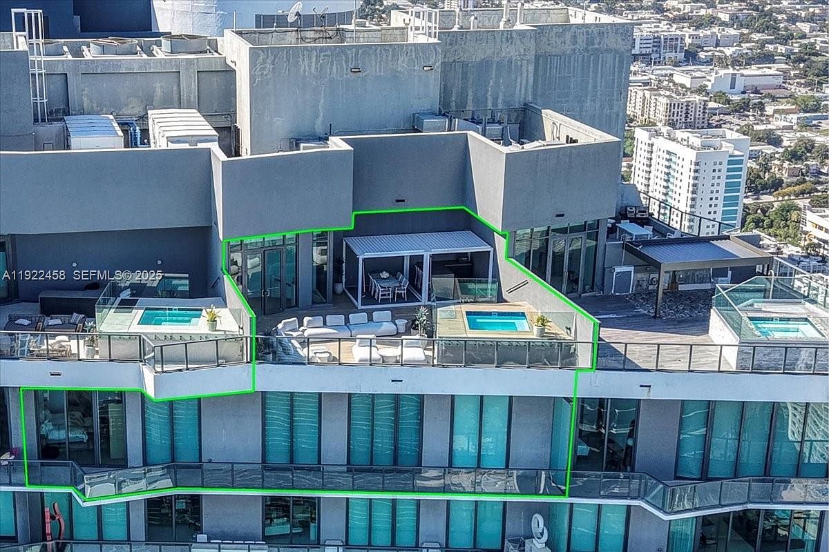 1300 S Miami Ave #UPH2 Miami, FL 33128 - Thumbnail 5