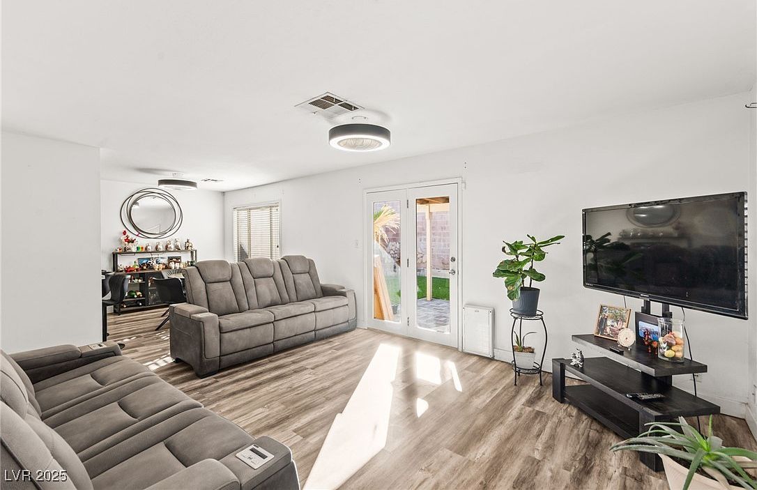 3929 Calle Esquina Las Vegas, NV 89103 - Thumbnail 5