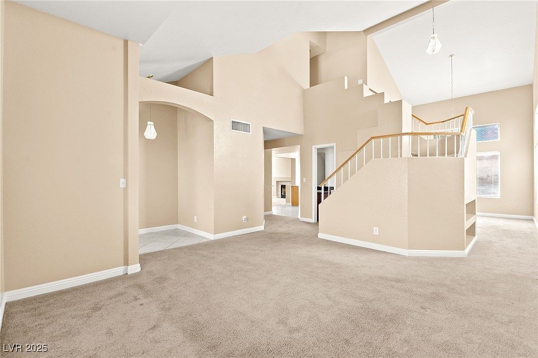 2113 Desert Peak Rd Las Vegas, NV 89134 - Thumbnail 5