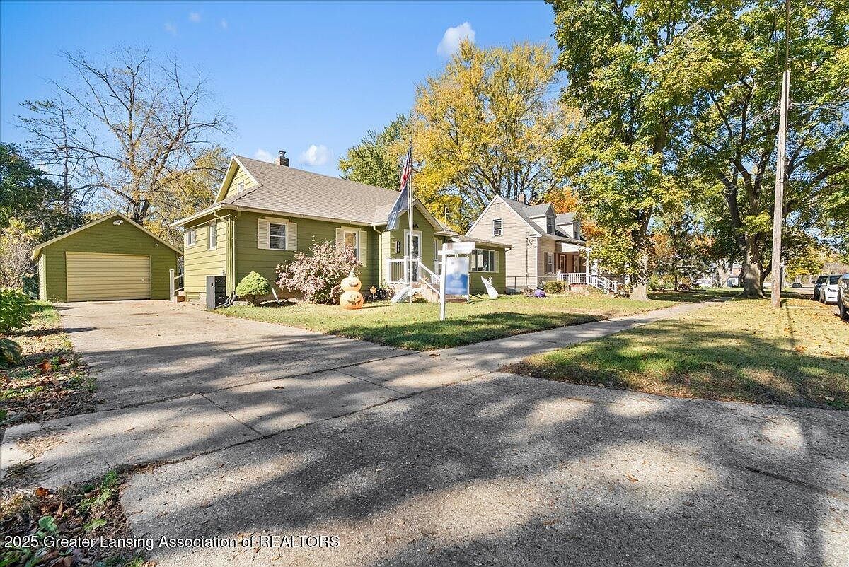 1947 Maple St Holt, MI 48842 - Thumbnail 5