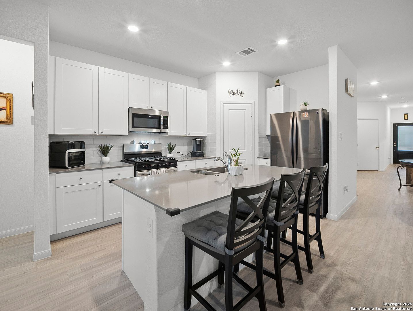 14222 Penny Ln San Antonio, TX 78209 - Thumbnail 5