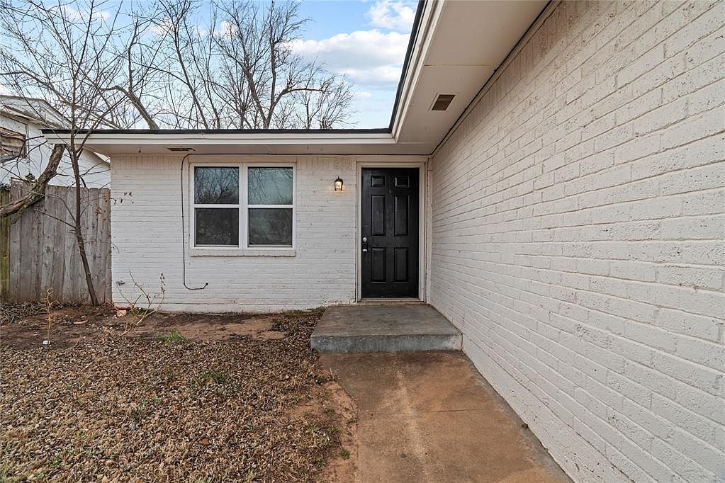 312 E Greenwood Ln Mustang, OK 73064 - Thumbnail 5