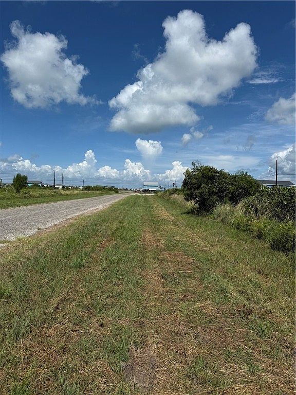 148 W Glen Oak Ln Rockport, TX 78382 - Thumbnail 5