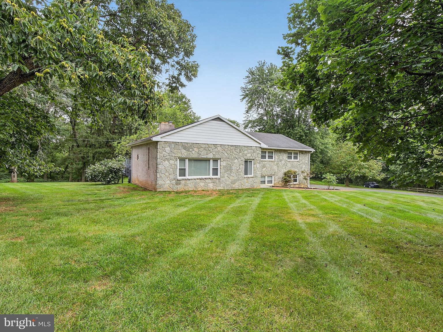 2010 Landis Valley Rd Lancaster, PA 17601 - Thumbnail 5