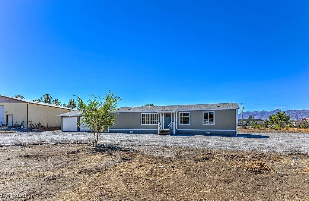 891 Julia St Pahrump, NV 89048 - Thumbnail 5