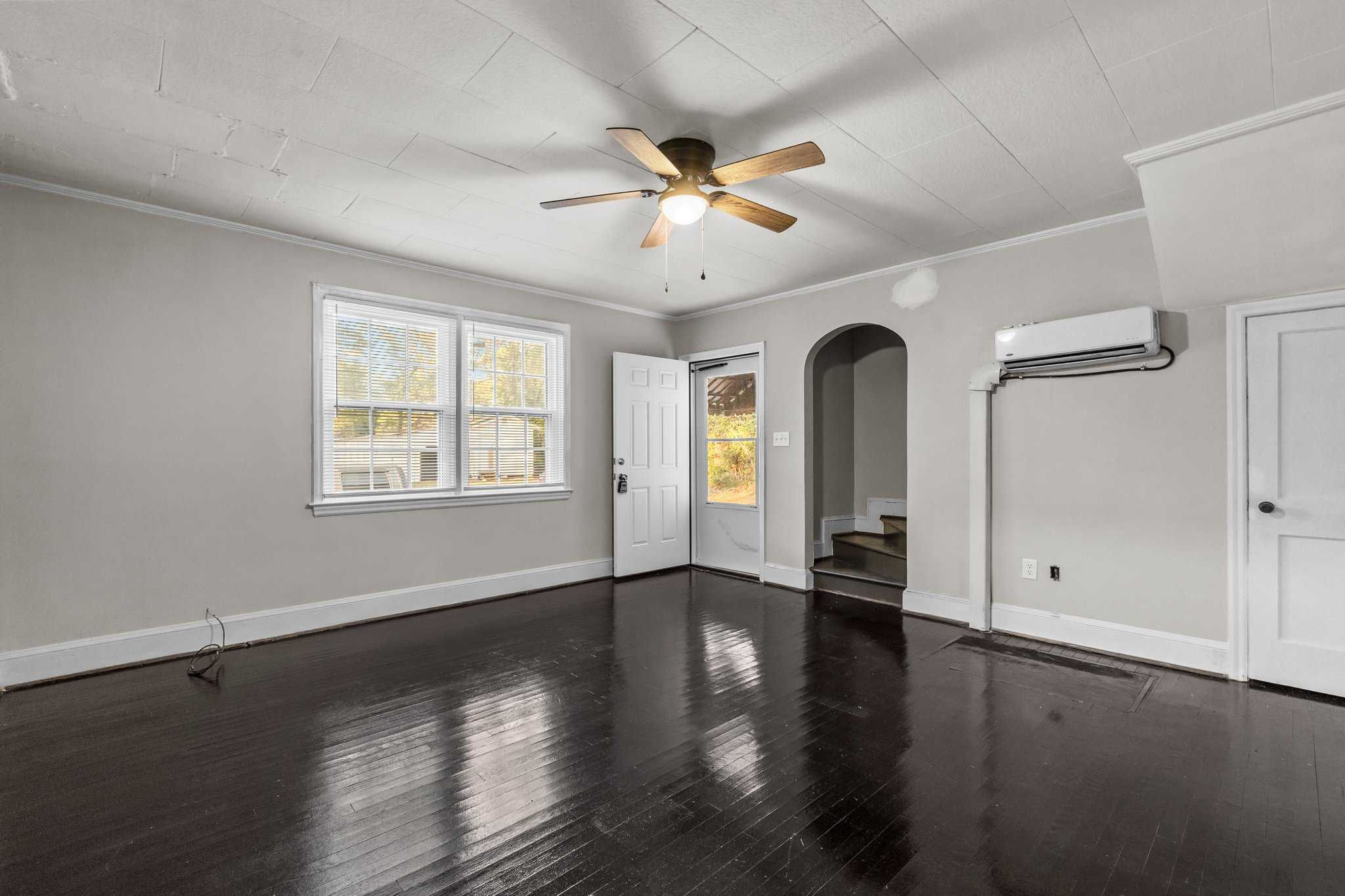 402 West 5th Avenue, Raeford, NC, USA, 28376 - Thumbnail 5